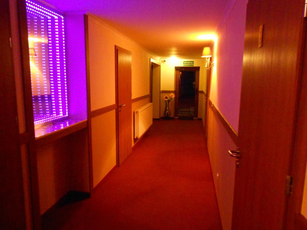 Zajazd Avangarda Wisznice Kamer foto